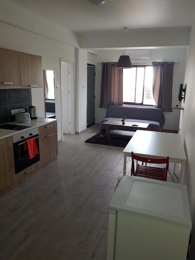 Mylos Court Apartments Limisso Esterno foto