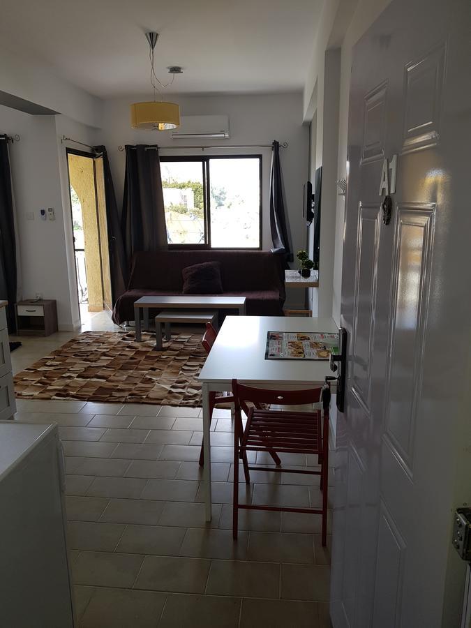 Mylos Court Apartments Limisso Esterno foto