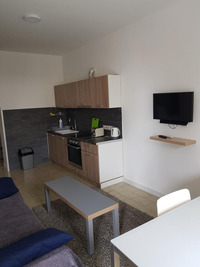 Mylos Court Apartments Limisso Esterno foto